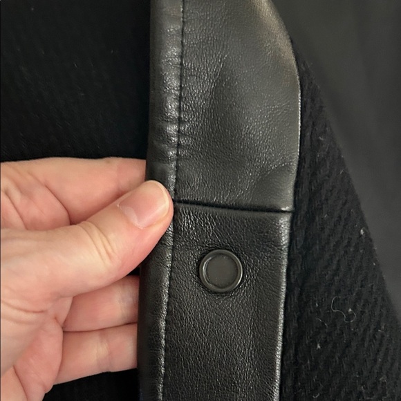 Vince wool blend coat with leather trim, size 4 - Picture 10 of 11